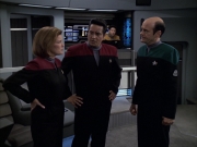 extant_StarTrek_VOY_6x04-TinkerTenorDoctorSpy_02874.jpg