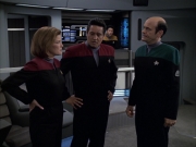 extant_StarTrek_VOY_6x04-TinkerTenorDoctorSpy_02875.jpg
