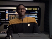 extant_StarTrek_VOY_6x04-TinkerTenorDoctorSpy_02895.jpg