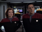 extant_StarTrek_VOY_6x04-TinkerTenorDoctorSpy_02899.jpg