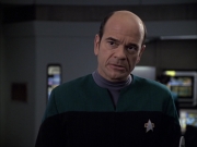 extant_StarTrek_VOY_6x04-TinkerTenorDoctorSpy_02905.jpg