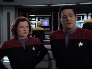 extant_StarTrek_VOY_6x04-TinkerTenorDoctorSpy_02908.jpg