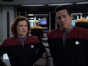 extant_StarTrek_VOY_6x04-TinkerTenorDoctorSpy_02911.jpg
