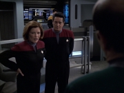 extant_StarTrek_VOY_6x04-TinkerTenorDoctorSpy_02948.jpg