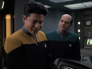extant_StarTrek_VOY_6x04-TinkerTenorDoctorSpy_02976.jpg