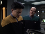 extant_StarTrek_VOY_6x04-TinkerTenorDoctorSpy_02979.jpg
