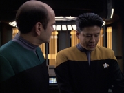 extant_StarTrek_VOY_6x04-TinkerTenorDoctorSpy_02995.jpg