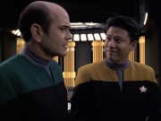 extant_StarTrek_VOY_6x04-TinkerTenorDoctorSpy_03005.jpg