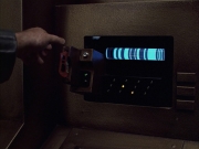 extant_StarTrek_VOY_6x04-TinkerTenorDoctorSpy_03063.jpg