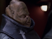 extant_StarTrek_VOY_6x04-TinkerTenorDoctorSpy_03079.jpg