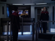 extant_StarTrek_VOY_6x04-TinkerTenorDoctorSpy_03098.jpg