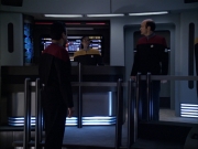 extant_StarTrek_VOY_6x04-TinkerTenorDoctorSpy_03102.jpg