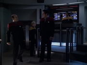 extant_StarTrek_VOY_6x04-TinkerTenorDoctorSpy_03111.jpg