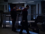 extant_StarTrek_VOY_6x04-TinkerTenorDoctorSpy_03117.jpg