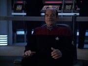 extant_StarTrek_VOY_6x04-TinkerTenorDoctorSpy_03148.jpg
