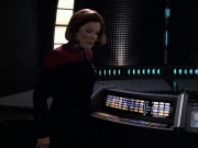 extant_StarTrek_VOY_6x04-TinkerTenorDoctorSpy_03172.jpg