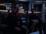 extant_StarTrek_VOY_6x04-TinkerTenorDoctorSpy_03198.jpg