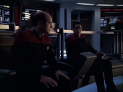 extant_StarTrek_VOY_6x04-TinkerTenorDoctorSpy_03204.jpg