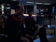 extant_StarTrek_VOY_6x04-TinkerTenorDoctorSpy_03217.jpg