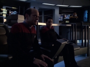 extant_StarTrek_VOY_6x04-TinkerTenorDoctorSpy_03220.jpg