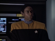extant_StarTrek_VOY_6x04-TinkerTenorDoctorSpy_03250.jpg