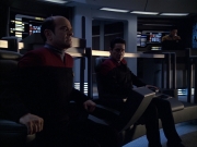extant_StarTrek_VOY_6x04-TinkerTenorDoctorSpy_03287.jpg