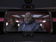 extant_StarTrek_VOY_6x04-TinkerTenorDoctorSpy_03369.jpg