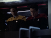 extant_StarTrek_VOY_6x04-TinkerTenorDoctorSpy_03400.jpg