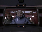 extant_StarTrek_VOY_6x04-TinkerTenorDoctorSpy_03402.jpg