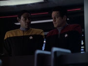 extant_StarTrek_VOY_6x04-TinkerTenorDoctorSpy_03432.jpg