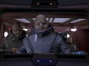 extant_StarTrek_VOY_6x04-TinkerTenorDoctorSpy_03449.jpg