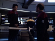 extant_StarTrek_VOY_6x04-TinkerTenorDoctorSpy_03529.jpg