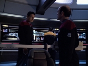 extant_StarTrek_VOY_6x04-TinkerTenorDoctorSpy_03531.jpg