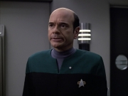 extant_StarTrek_VOY_6x04-TinkerTenorDoctorSpy_03629.jpg