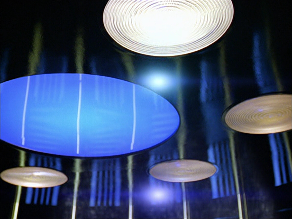 extant_StarTrek_VOY_6x05-Alice_00310.jpg