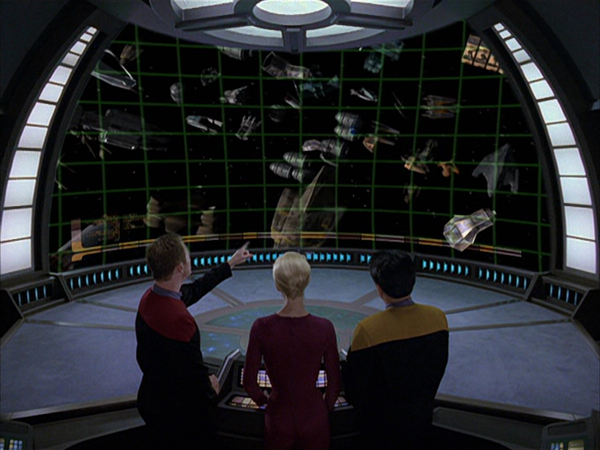 extant_StarTrek_VOY_6x05-Alice_00433.jpg