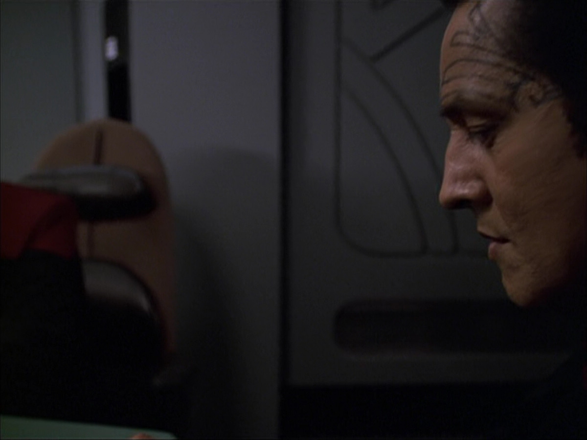 extant_StarTrek_VOY_6x05-Alice_00471.jpg