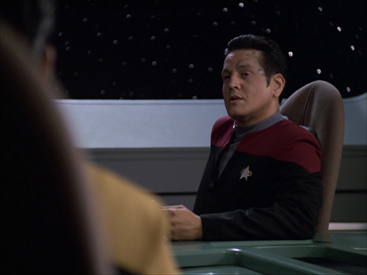 extant_StarTrek_VOY_6x05-Alice_00540.jpg