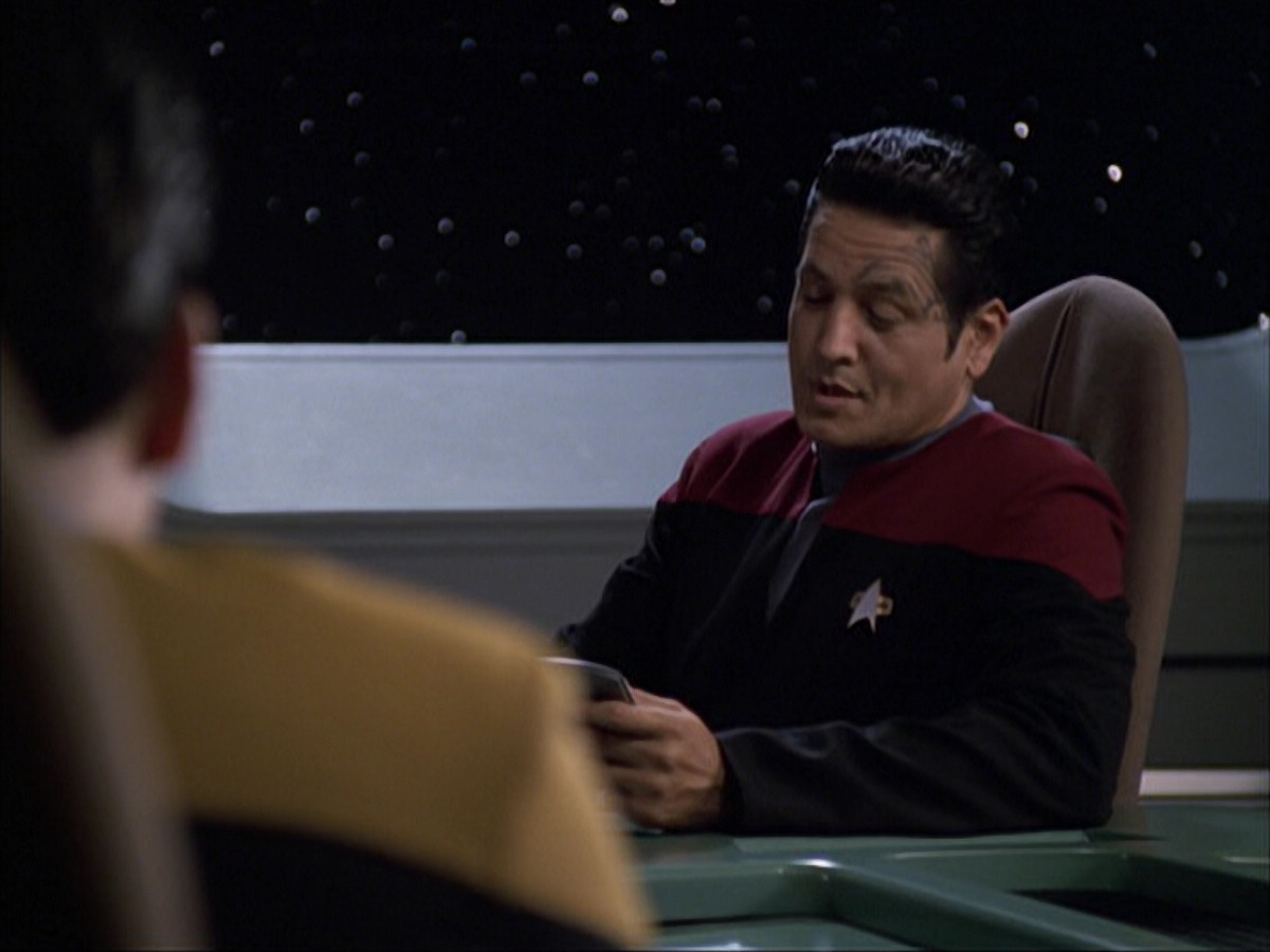 extant_StarTrek_VOY_6x05-Alice_00598.jpg