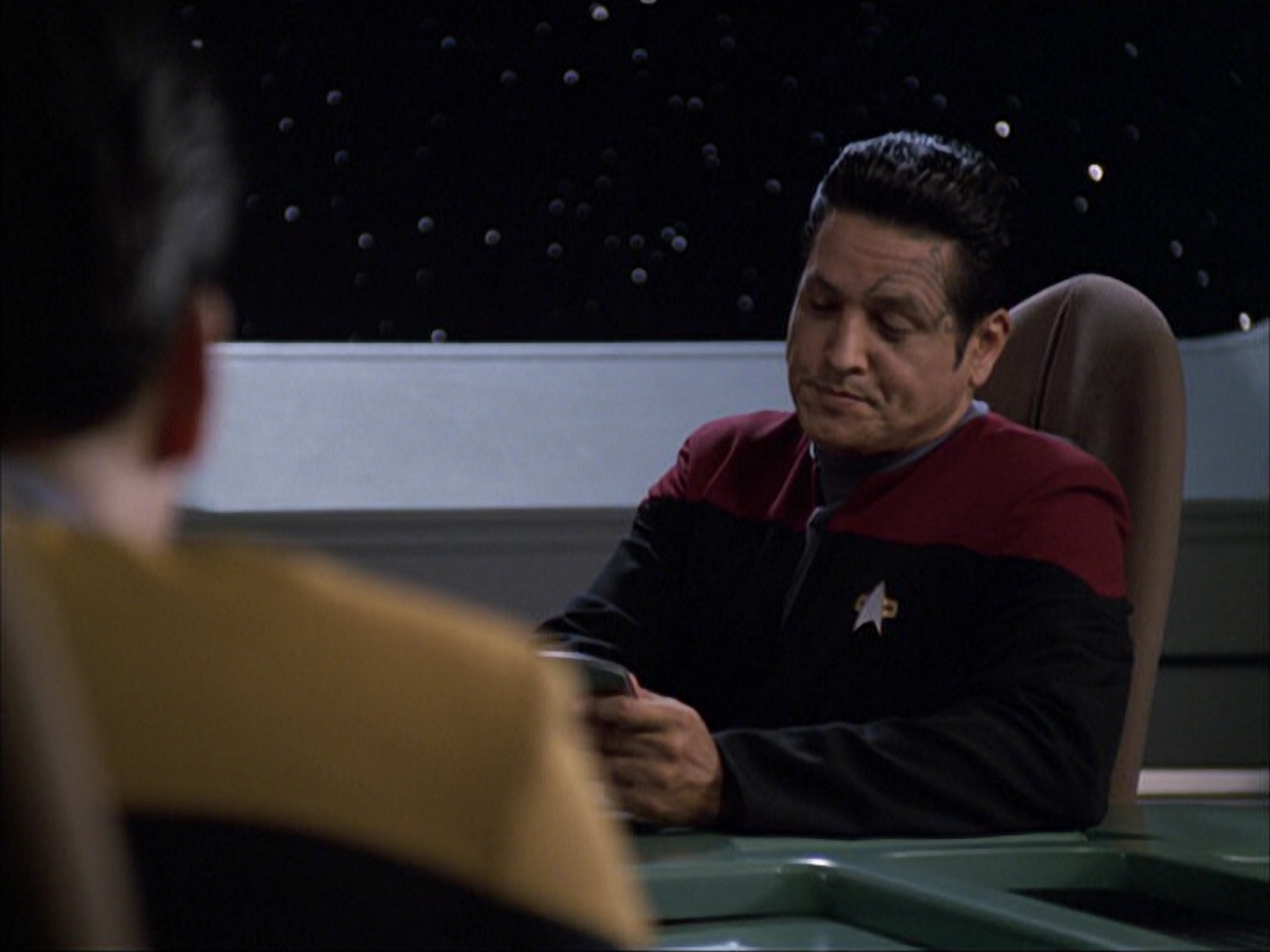 extant_StarTrek_VOY_6x05-Alice_00603.jpg