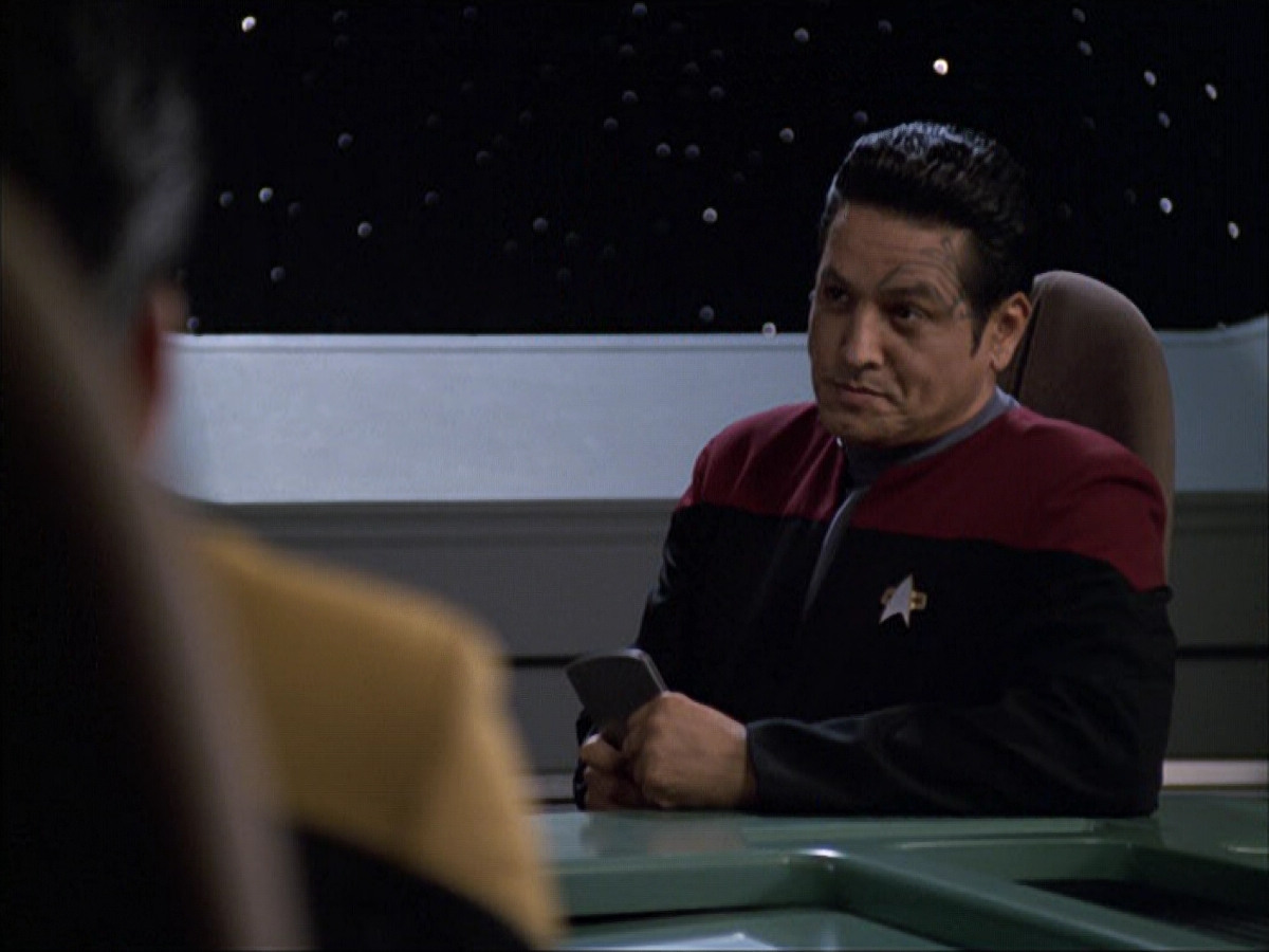 extant_StarTrek_VOY_6x05-Alice_00609.jpg