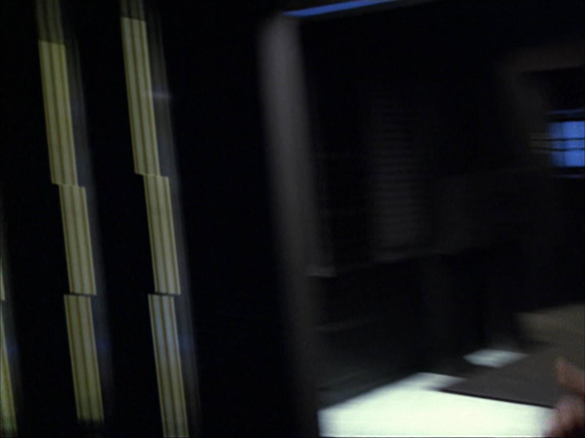 extant_StarTrek_VOY_6x05-Alice_00657.jpg