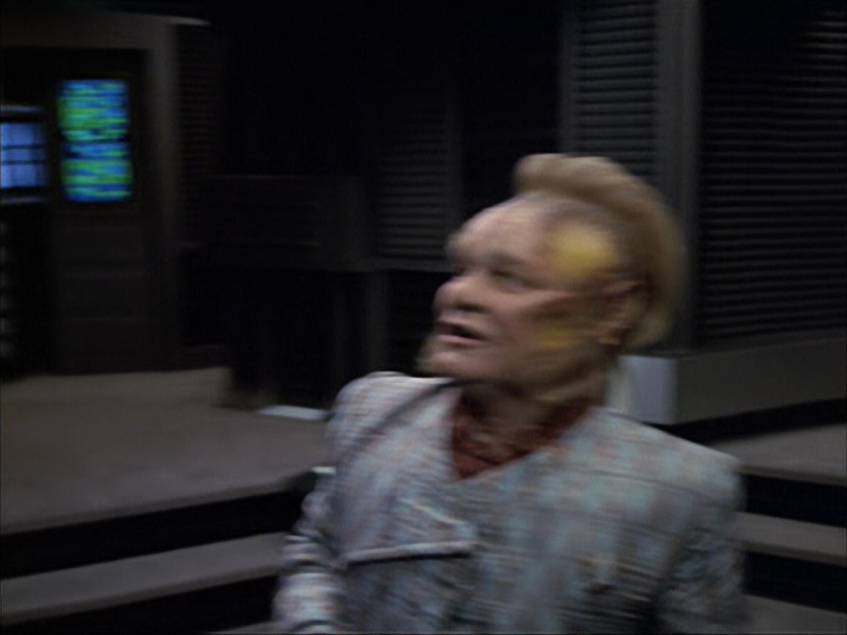extant_StarTrek_VOY_6x05-Alice_00658.jpg