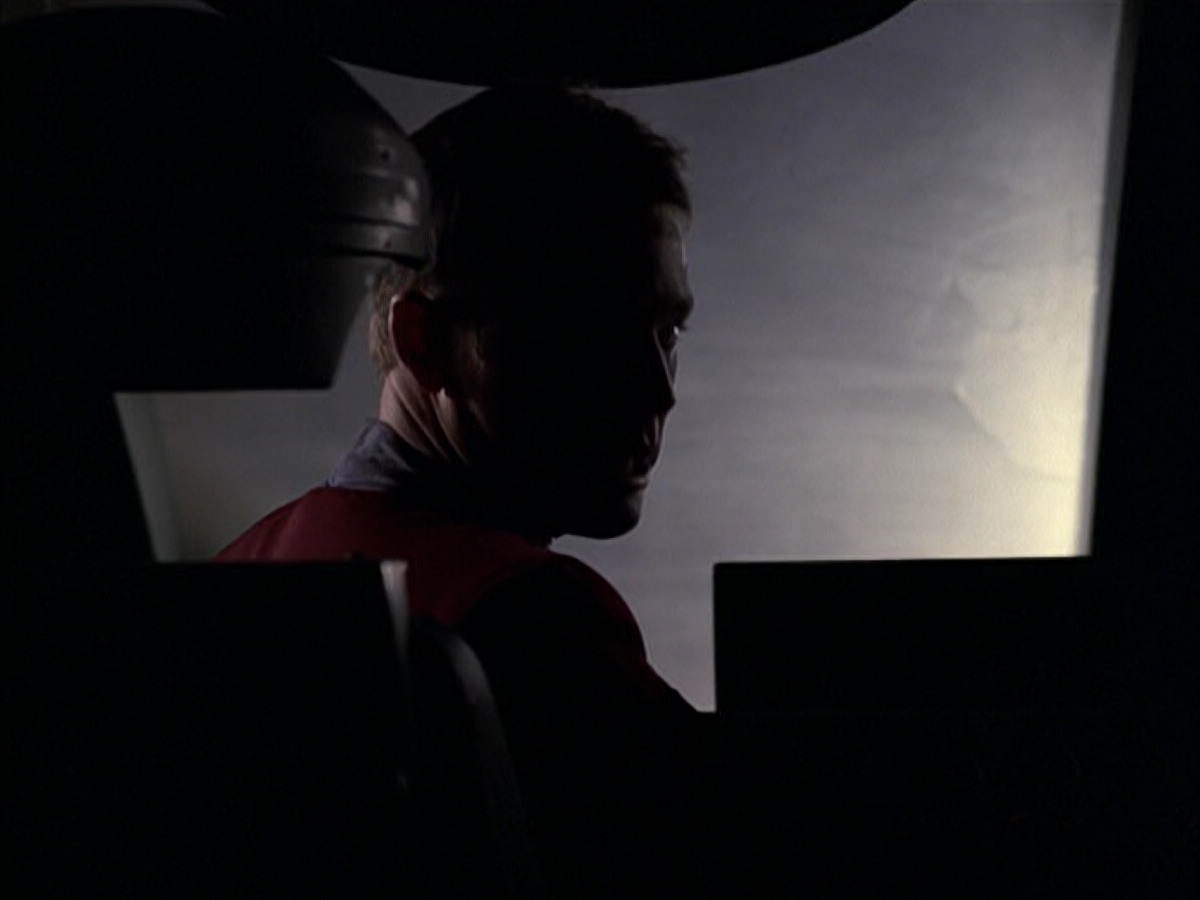 extant_StarTrek_VOY_6x05-Alice_00702.jpg