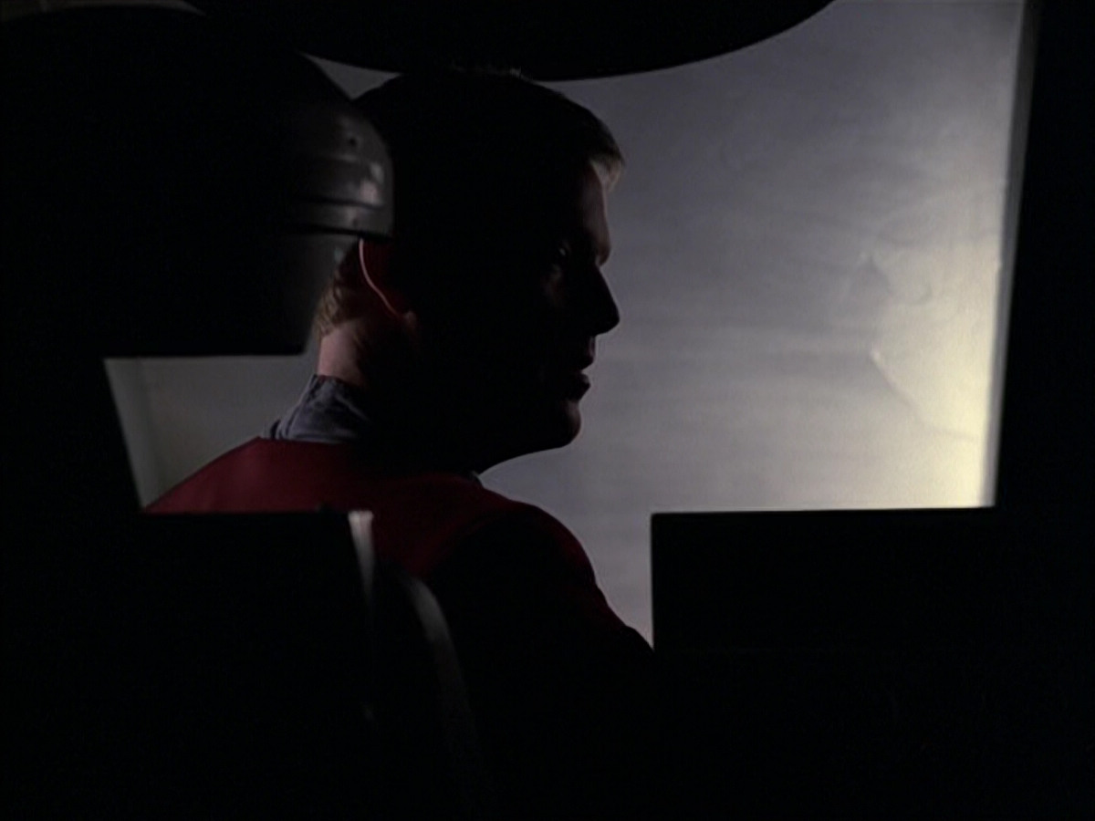 extant_StarTrek_VOY_6x05-Alice_00705.jpg