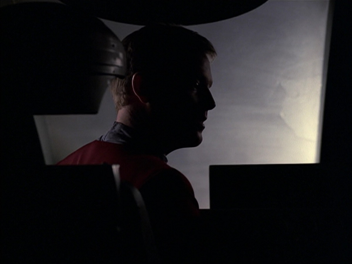 extant_StarTrek_VOY_6x05-Alice_00706.jpg