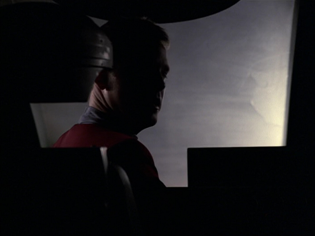 extant_StarTrek_VOY_6x05-Alice_00711.jpg