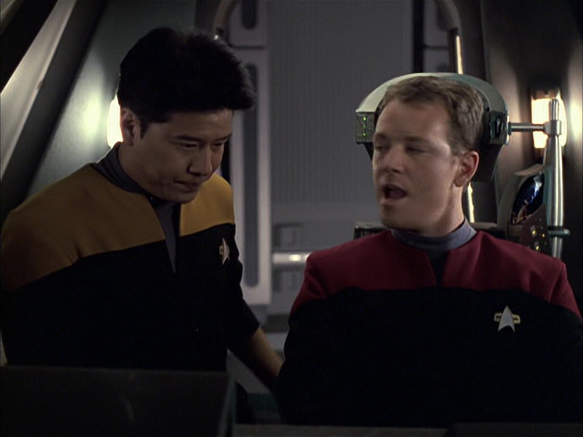 extant_StarTrek_VOY_6x05-Alice_00736.jpg