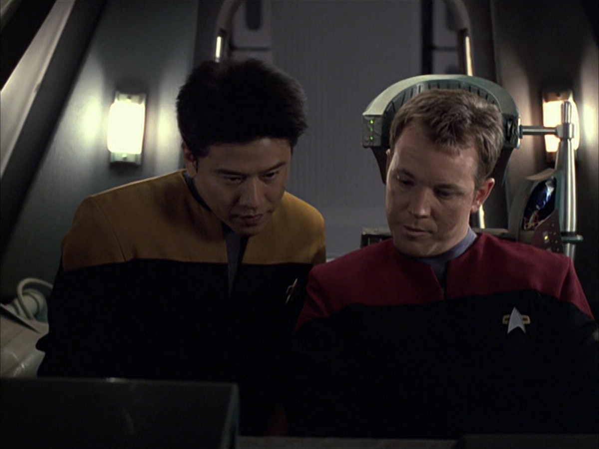 extant_StarTrek_VOY_6x05-Alice_00740.jpg
