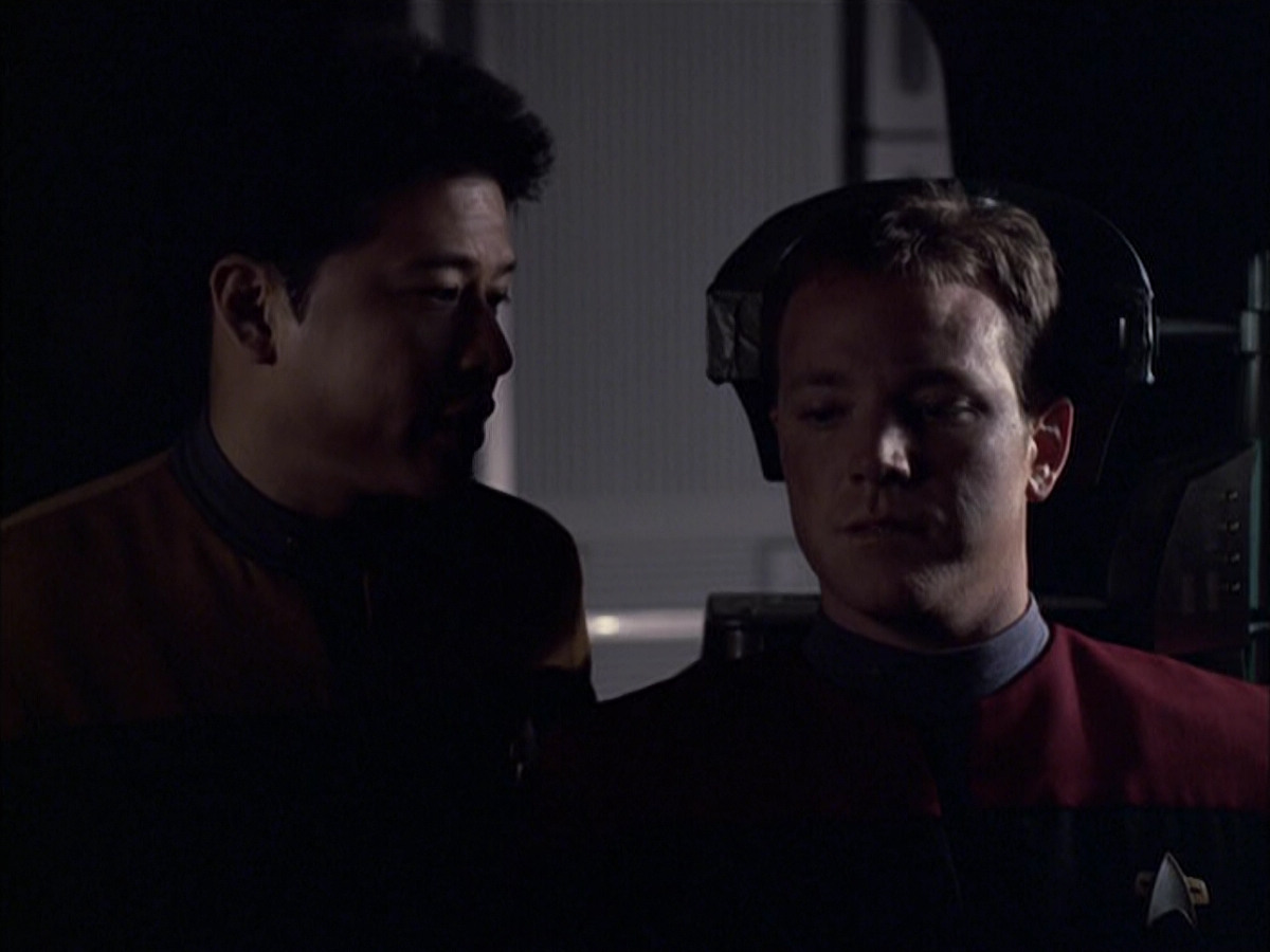 extant_StarTrek_VOY_6x05-Alice_00790.jpg